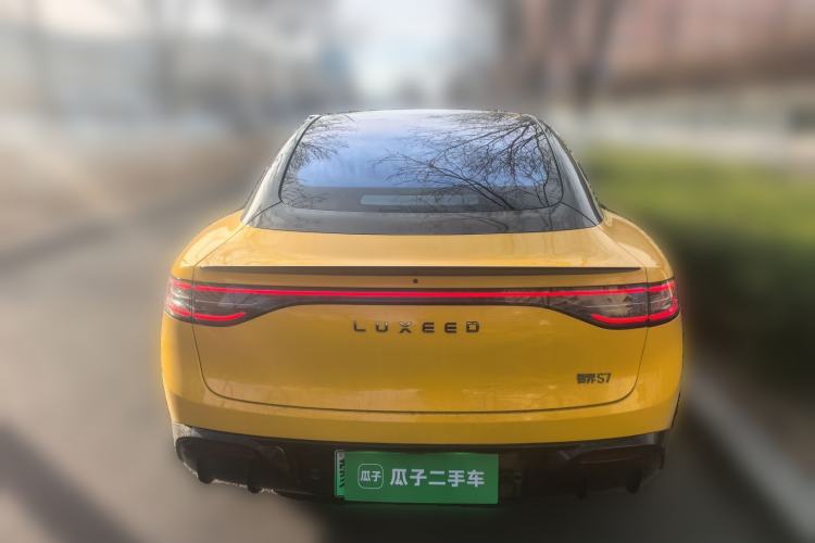 Used Hima Luxeed S7 2024 Ultra Four-Wheel Drive Flagship Edition Rear