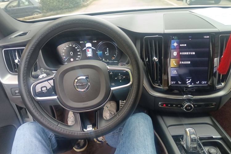 Used Volvo XC60 New Energy 2019 T8 E-Drive Hybrid Prestige Luxury Version China V Standard