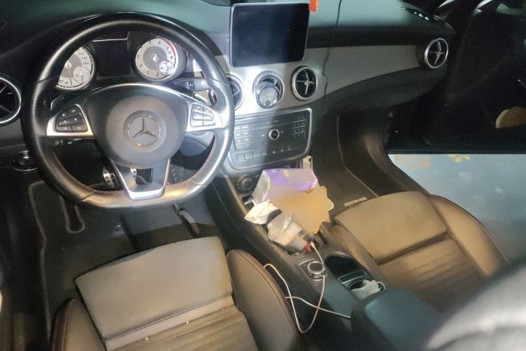 Used Mercedes-Benz CLA 2015 CLA 220 4MATIC Center Console