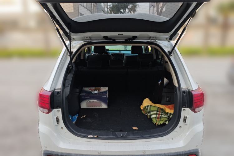 Used Mitsubishi Outlander 2020 2.4L 4x4 Zhi Xiang Edition 7-Seater
