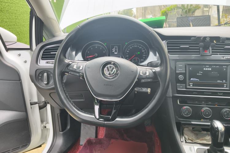 Used Volkswagen Golf 2018 1.6L Automatic Comfort Model
