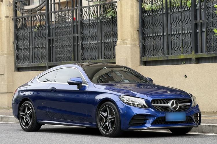Used Mercedes-Benz C-Class 2020 C 260 Coupe Exterior 1