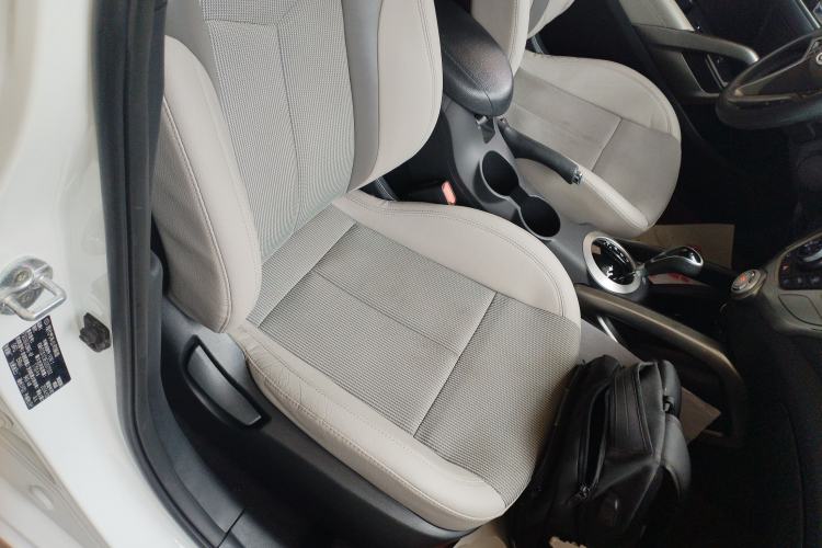 Used Hyundai Veloster 2012 1.6L Automatic Luxury Edition
