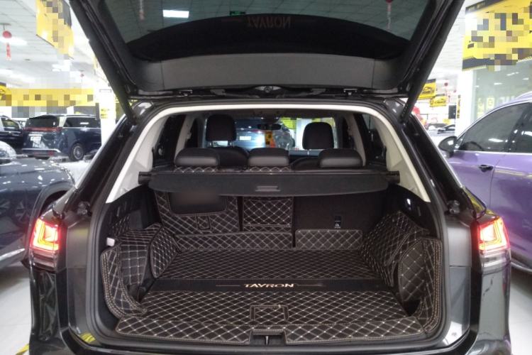 Used Volkswagen Tayron 2023 330TSI Two-Wheel-Drive Luxury Plus Advanced Version Trunk