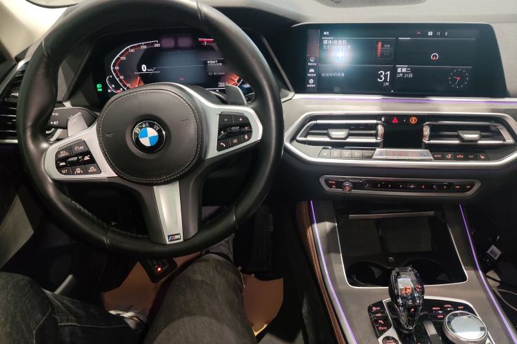 Used BMW X5 2019 xDrive40i Luxury Model with M Sport Package