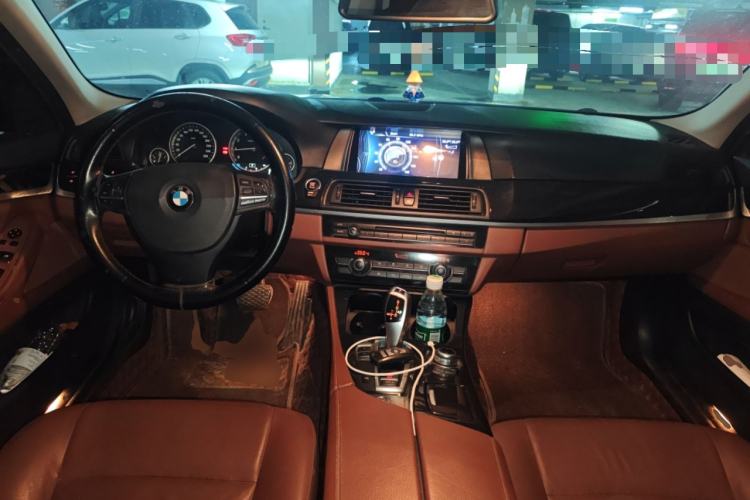 Used BMW 5 Series 2014 520Li Elegant Model
