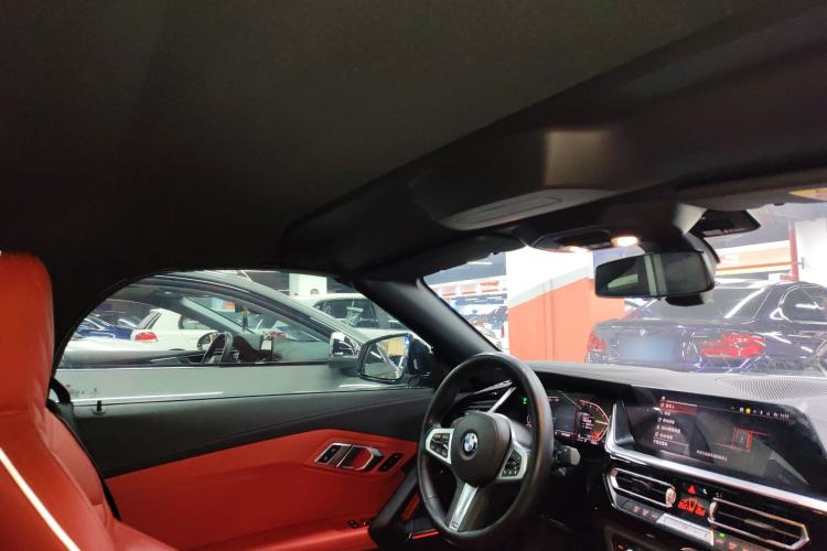 Used BMW Z4 2022 sDrive 25i M Sport Package Headliner