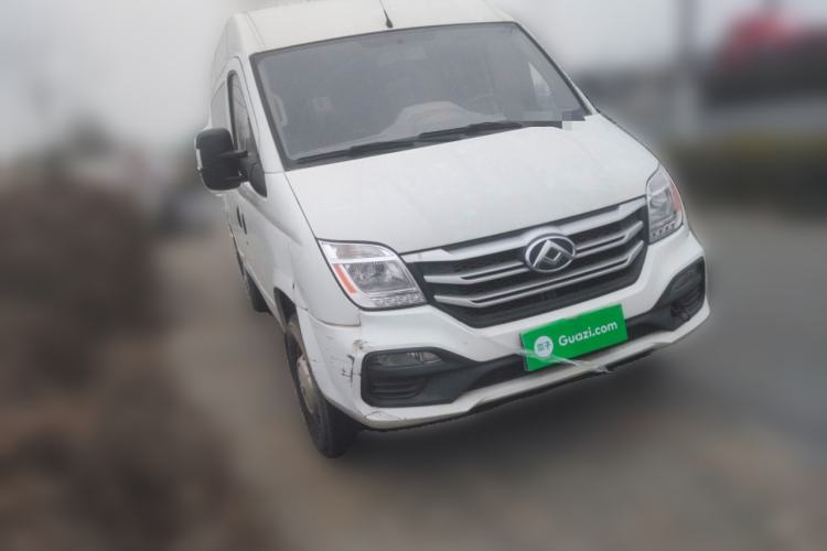 Used SAIC MAXUS Xintu V80 2021 2.0T Manual Classic Aoyuntong Short Wheelbase Ultra-Low Roof 5/6-Seater Front Right 45 Deg