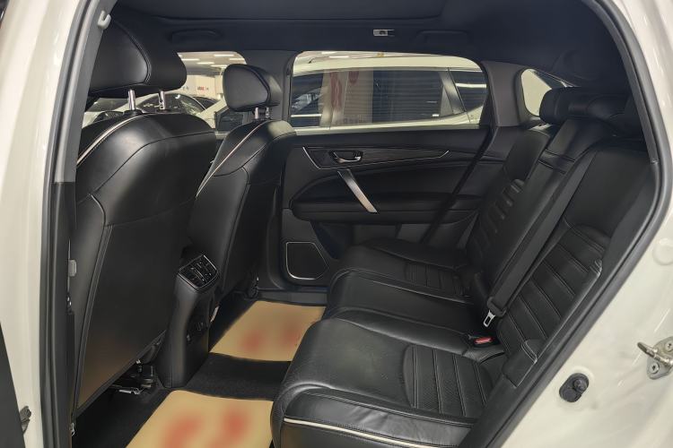 Used Honda UR-V 2017 240TURBO Two-Wheel Drive Classic Edition China V Interior 3