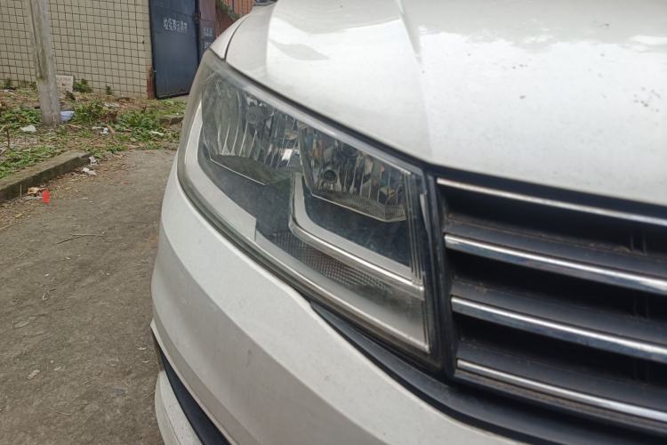 Used Volkswagen Santana 2016 1.6L Manual Comfort Edition
