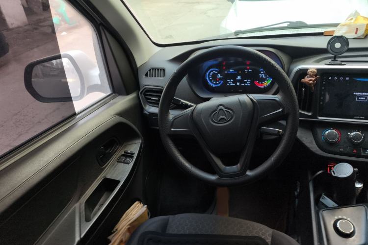 Used CHANGAN KAICHENG Ruixing EM60 2025 Passenger Version Comfort Edition 6 Seats 300 km Range Side-Hinged Doors