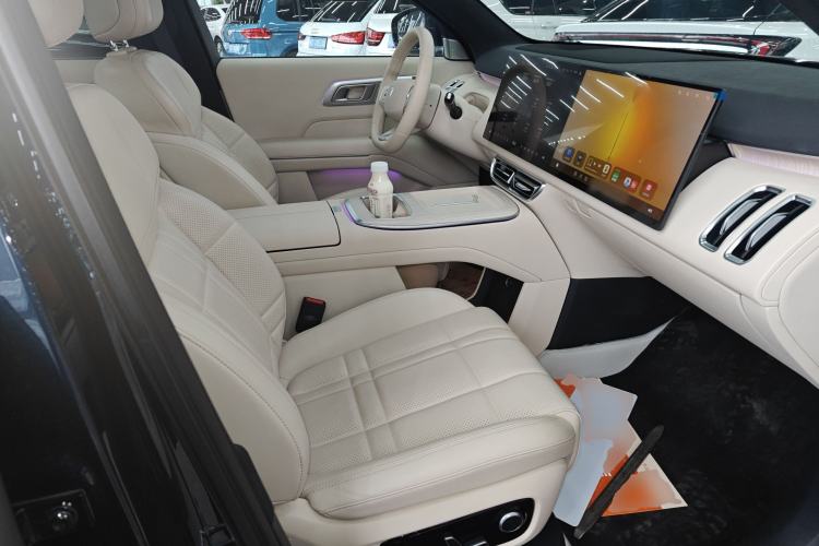 Used Deepal S09 2025 Four-Wheel Drive Ultra+ Custom Edition
