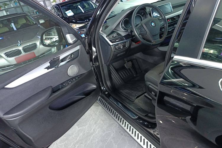 Used BMW X5 2017 xDrive35i Middle East
