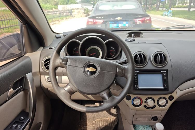 Used Chevrolet Lova 2010 1.4 AT Fashion Edition