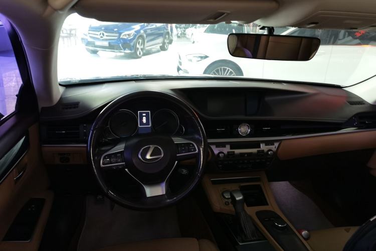 Used Lexus ES 2015 200 Elite Edition
