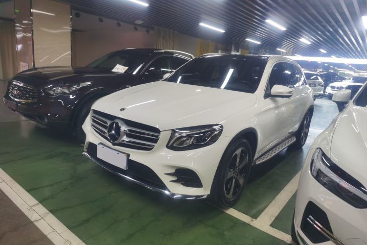 Used Mercedes-Benz GLC 2018 GLC 260 4MATIC Luxury Model