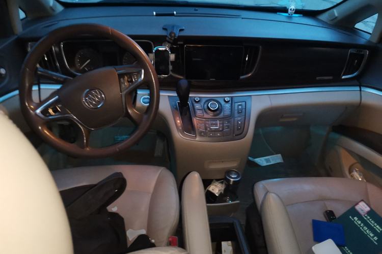 Used Buick GL8 2011 3.0L XT Luxury Business Flagship Edition
