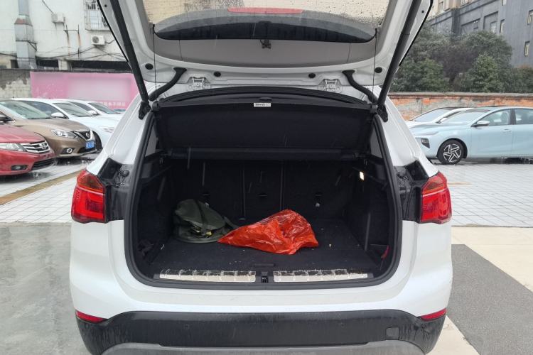 Used BMW X1 New Energy 2019 xDrive25Le Luxury Model Trunk