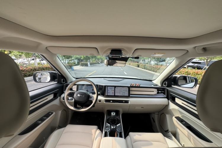 Used Geely Auto icon 2023 1.5TD Chocolate Smoothie Edition
