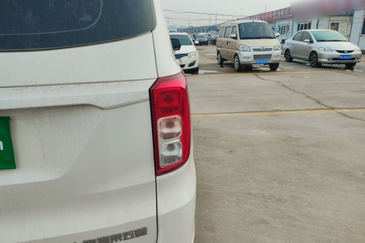 Used Wuling Hongguang 2019 1.5L S Standard Version China VI LAR

