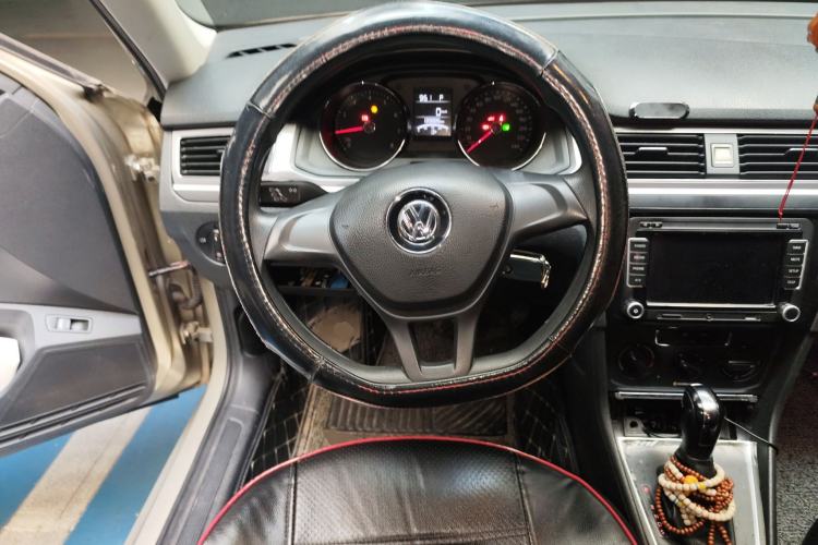 Used Volkswagen Bora 2016 1.6L Automatic Fashion Model