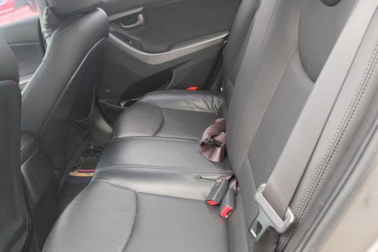 Used Hyundai Elantra (5th Generation / Langdong) 2015 1.6L Automatic Fashion Model Left Rear Seat