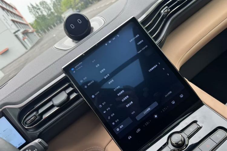 Used Nio ES8 2020 415 km Range 7-Seater Version