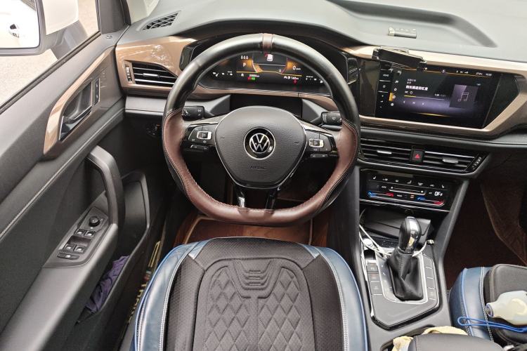 Used Volkswagen Tharu 2022 280TSI Two-Wheel-Drive Luxury Edition