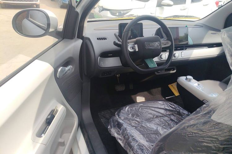 Used CHANGAN Lumin 2025 205 km Xiangqin Version
