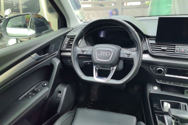 Used Audi Q5L 2021 40 TFSI Fashion Dynamic Model
