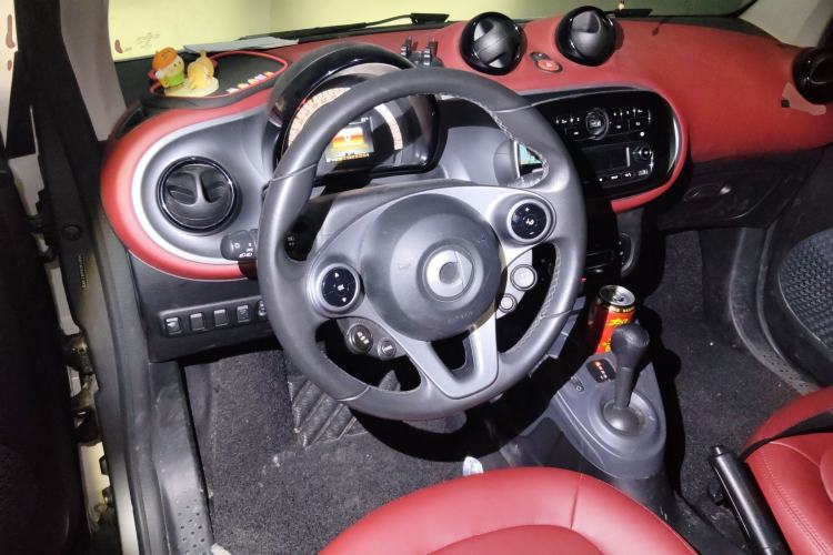 Used smart fortwo 2015 1.0L 52 kW Hardtop Passion Edition
