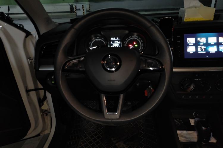 Used Skoda Kamiq 2020 1.5L Automatic Standard Edition Steering Wheel