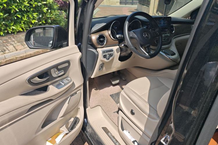 Used Mercedes-Benz V-Class 2020 V 260 L Long-wheelbase Luxury Edition