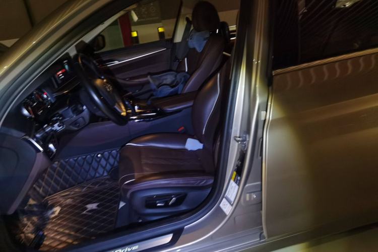 Used BMW 5 Series New Energy 2019 530Le Luxury Package
