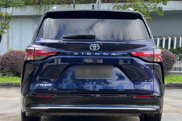 Used Toyota Sienna 2021 2.5L Hybrid Luxury Edition
