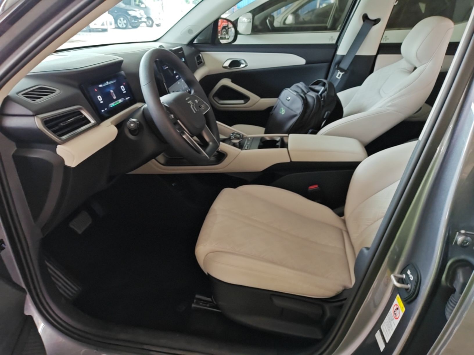 BYD Yuan UP 2024 401KM Leading Edition — снимка 17