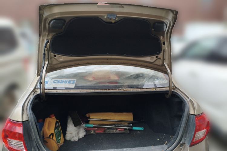 Used FAW Weizhi V5 2013 1.5L Manual Elite Model China IV Standard