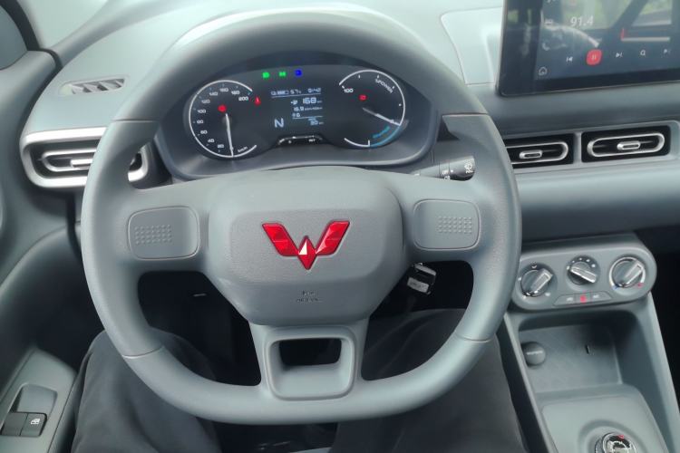 Used Wuling Hongguang New Energy 2024 All-Electric Model 300KM Standard Version