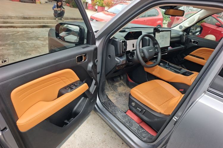 Used Haval Raptor 2025 2.0T 4WD Ultra Driver Seat