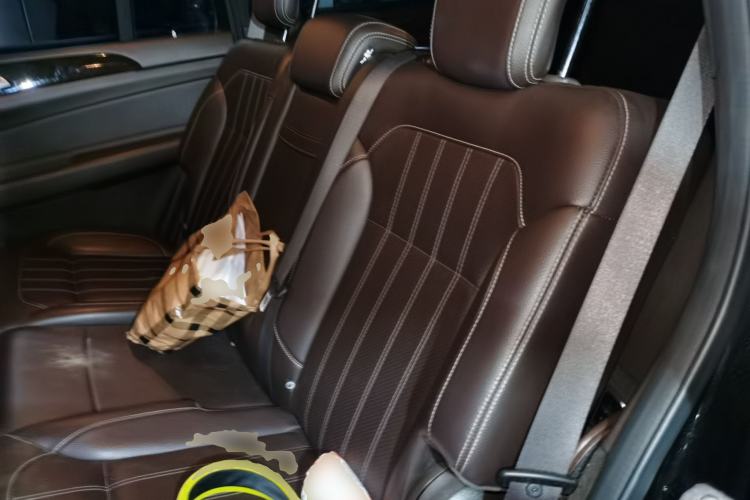 Used Mercedes-Benz GLS 2018 GLS 400 4MATIC Dynamic Model Left Rear Seat