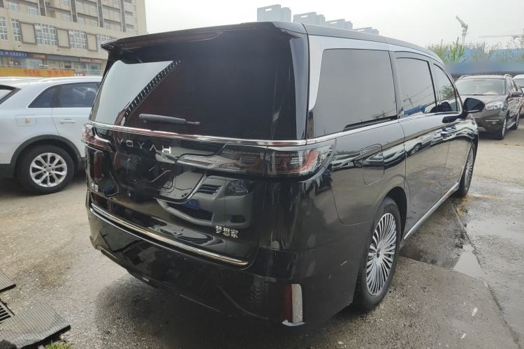 Used VOYAH Dream 2025 PHEV Four-Wheel Drive Prestige Kunpeng Edition Rear Right 45 Deg