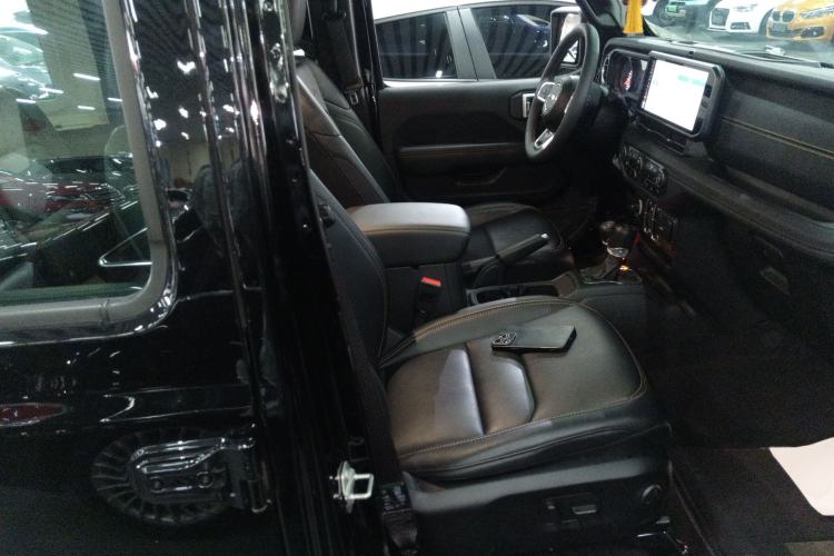 Used Jeep Wrangler 2024 2.0T Sahara Four-Door Edition