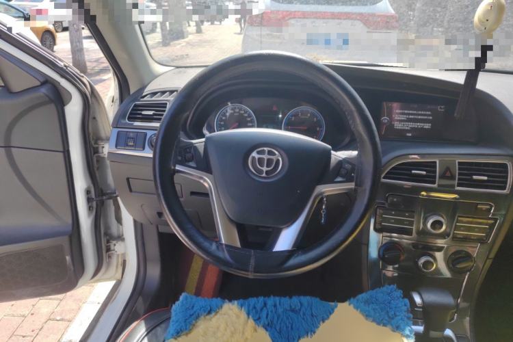 Used Brilliance V5 2014 1.6L Automatic Comfort Model Steering Wheel