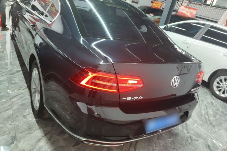 Used Volkswagen Magotan 2019 330TSI DSG Luxury Version China VI Standard Rear