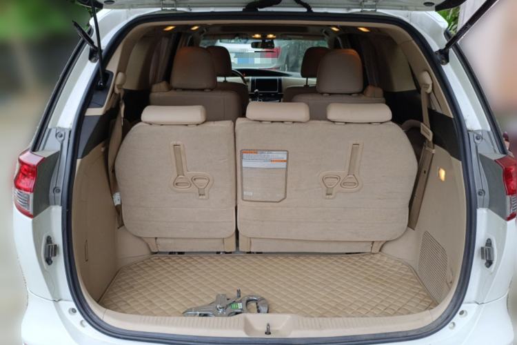 Used Toyota Previa  Trunk