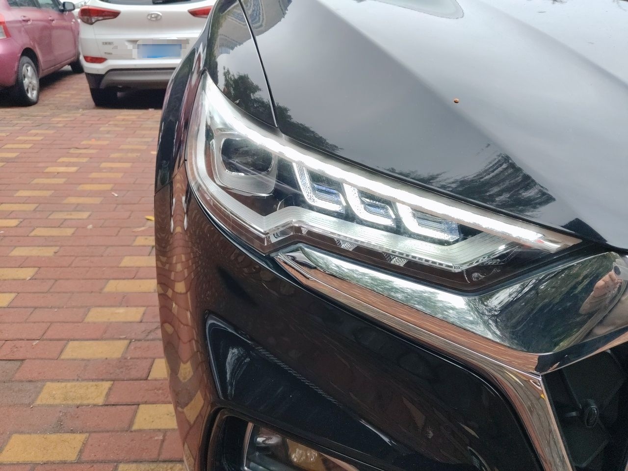 Hongqi HS5 2022 Facelifted Version 2.0T Smart Connect Flagship All-Wheel-Drive Edition — снимка 7