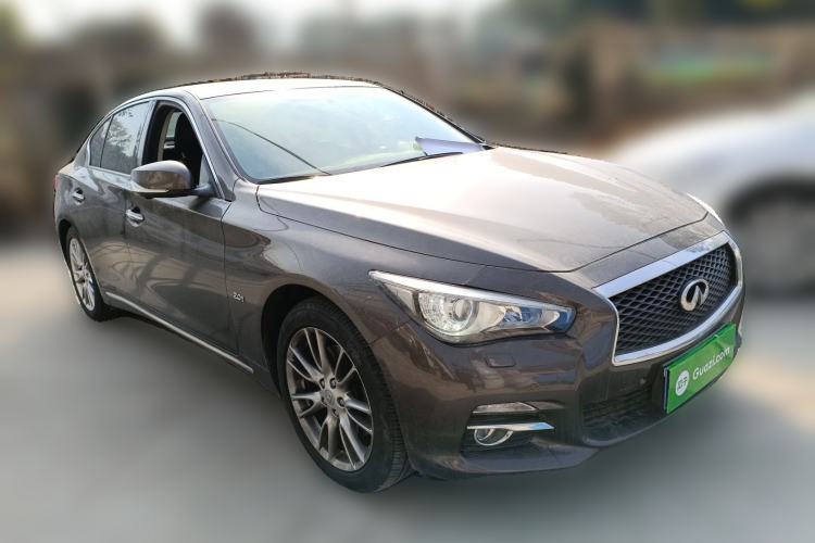 Used Infiniti Q50L 2016 2.0T Ambition Edition Front Right 45 Deg