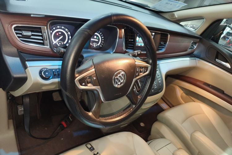 Used Buick GL8 2018 28T Luxury Model China VI Standard