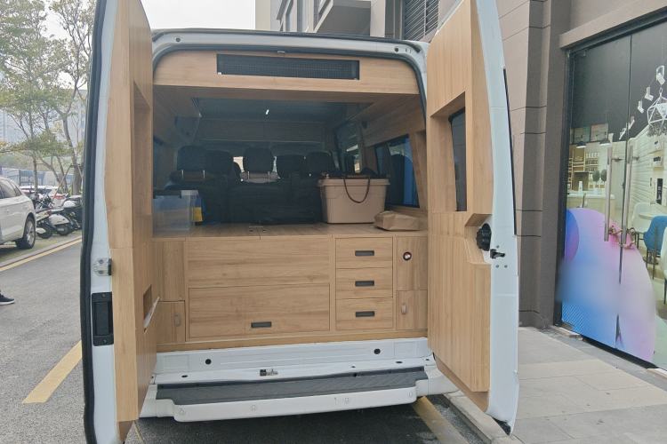 Used Ford Transit Custom 2021 2.2T Automatic Logistics Vehicle Pro Long Wheelbase 7 Seats Mid-Roof China VI Standard
