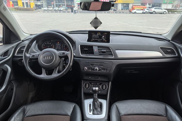 Used Audi Q3 2018 30th Anniversary Edition 30 TFSI Fashion Model Interior 3